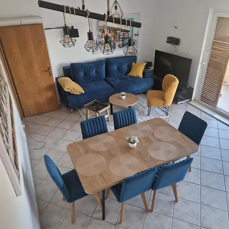 Apartment Sea Breeze Trogir